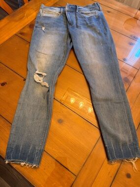 Express Women's Light Blue Distressed Skinny Jeans